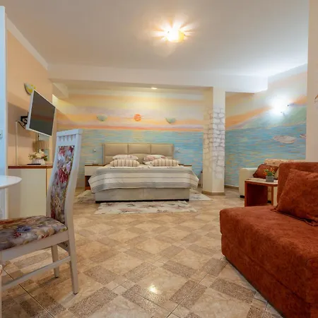 Adriatic アパート